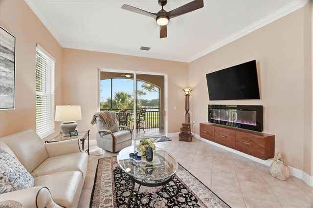 9134 Cherry Oaks LN # 201, Naples, FL 34114