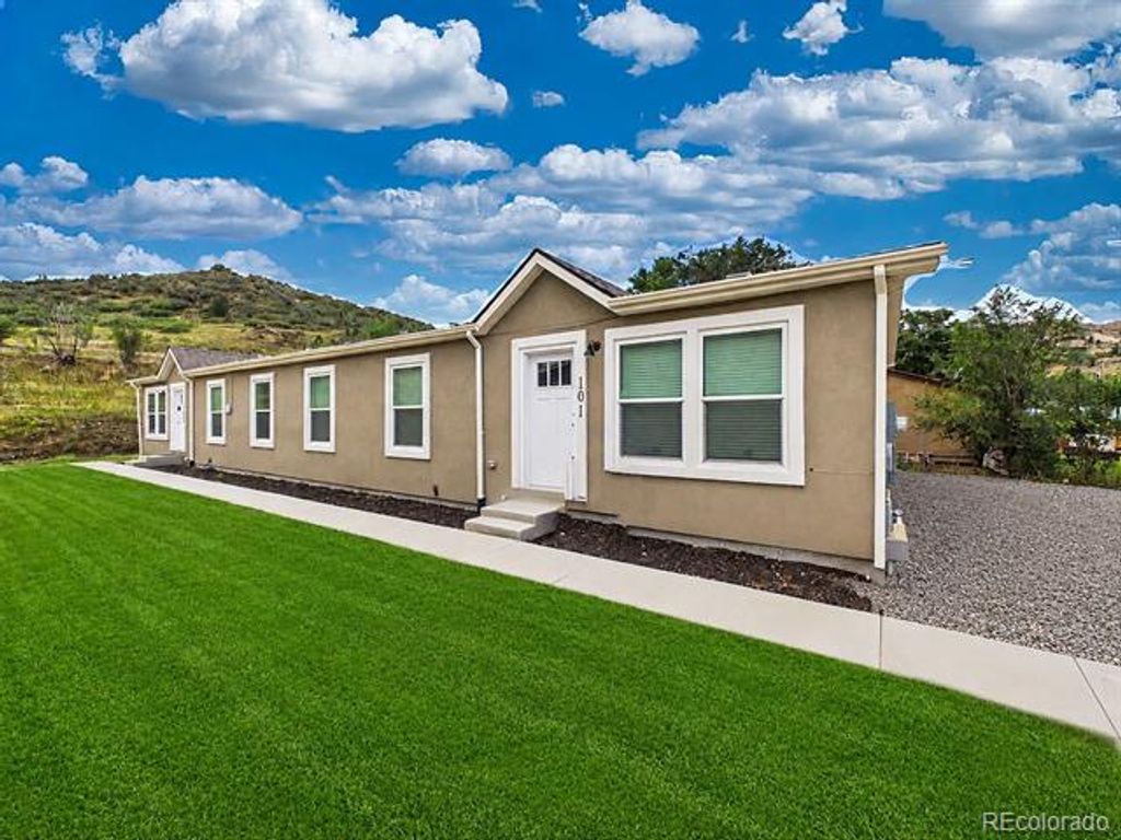 2515 Busch Avenue, Colorado Springs, CO 80904