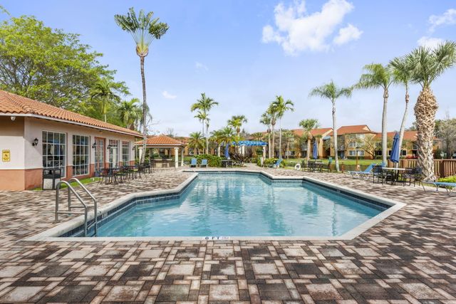 10773 Cleary Boulevard 106, Plantation, FL 33324