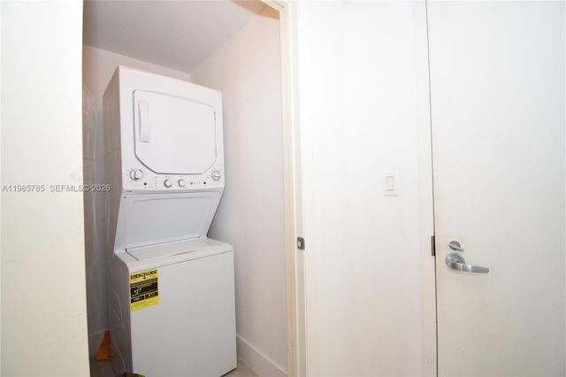 1900 N Bayshore Dr 2804, Miami, FL 33132