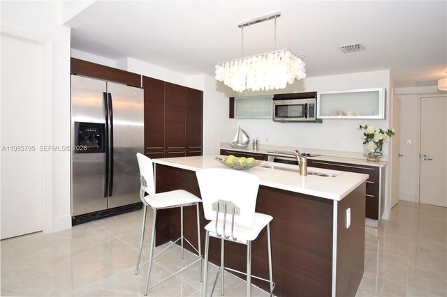 1900 N Bayshore Dr 2804, Miami, FL 33132