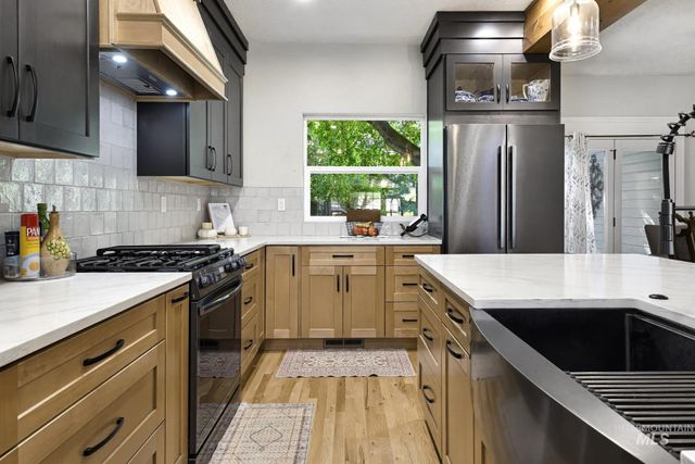10353 N Palisades Way, Boise, ID 83714