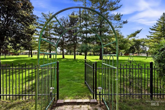 10353 N Palisades Way, Boise, ID 83714