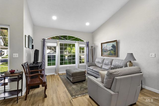 10353 N Palisades Way, Boise, ID 83714