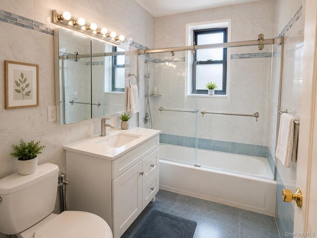 118-14 83rd Avenue 3G, Kew Gardens, NY 11415
