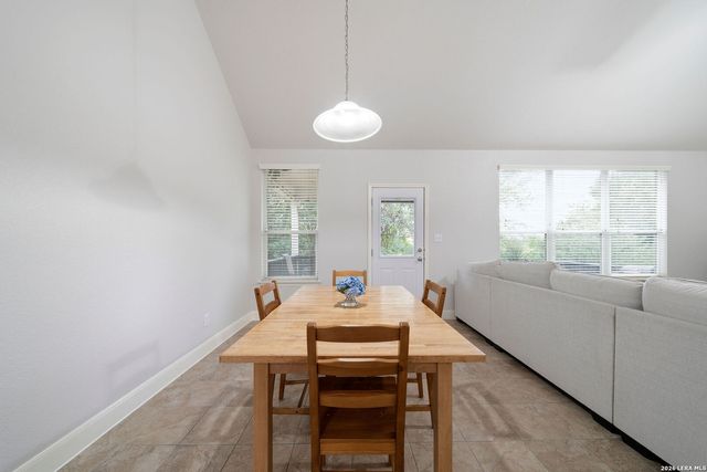 6107 Diego Ln, San Antonio, TX 78253