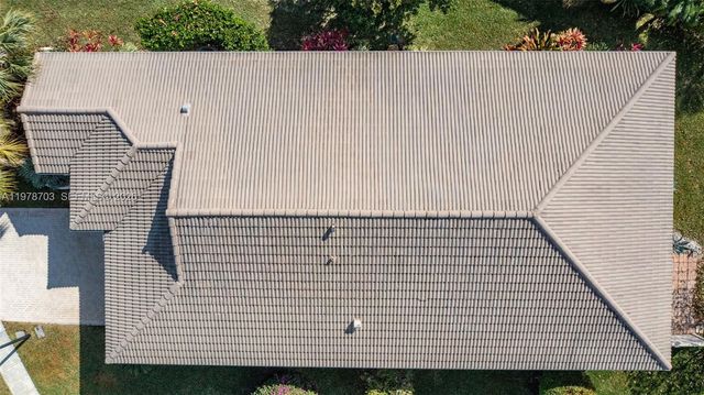 2675 Clipper Cir, West Palm Beach, FL 33411