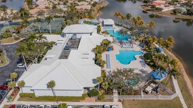 2675 Clipper Cir, West Palm Beach, FL 33411