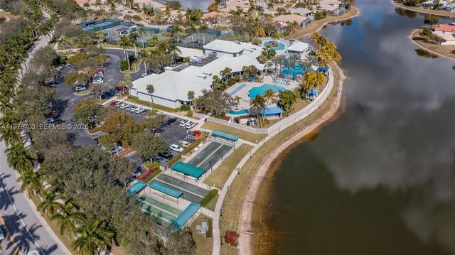 2675 Clipper Cir, West Palm Beach, FL 33411