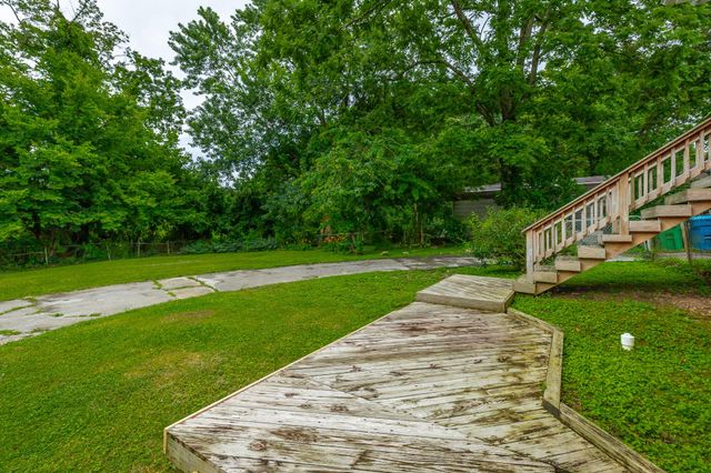 2804 Taft Highway, Signal Mountain, TN 37377
