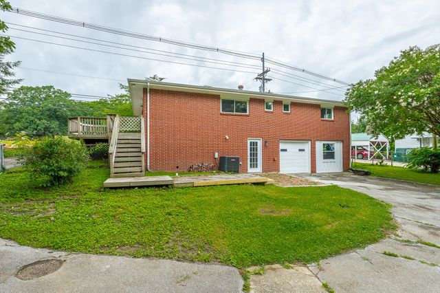 2804 Taft Highway, Signal Mountain, TN 37377