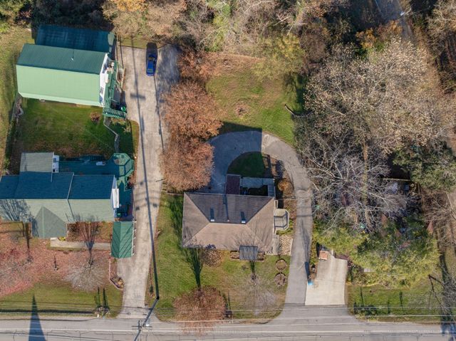 2804 Taft Highway, Signal Mountain, TN 37377