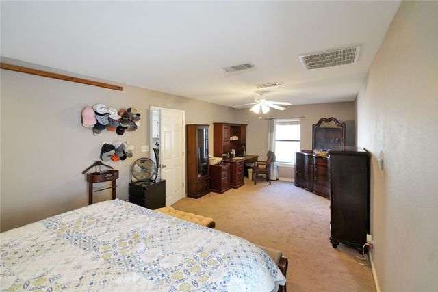 120 Rainbow Cove, Holly Lake Ranch, TX 75765