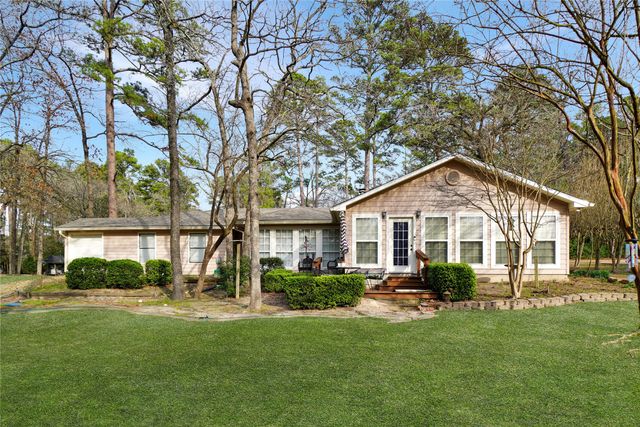 120 Rainbow Cove, Holly Lake Ranch, TX 75765