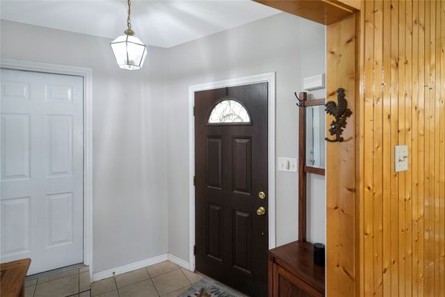 120 Rainbow Cove, Holly Lake Ranch, TX 75765