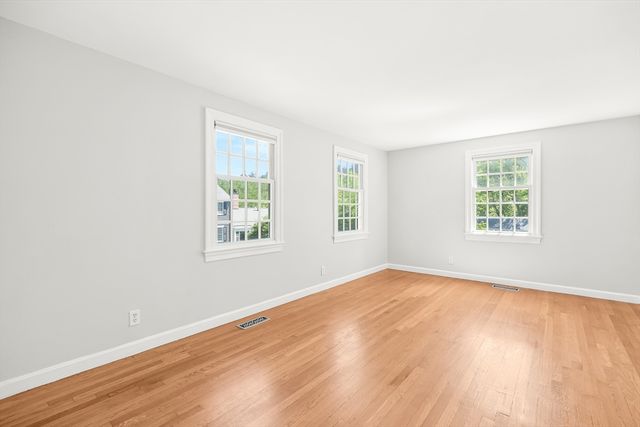 88 Jericho Rd 88, Weston, MA 02493
