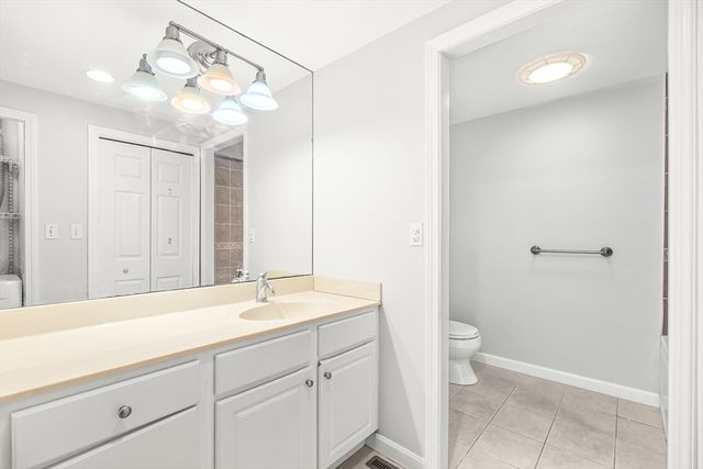 88 Jericho Rd 88, Weston, MA 02493