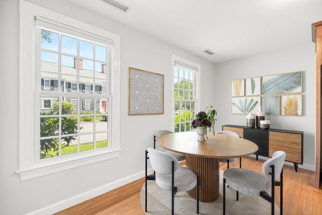 88 Jericho Rd 88, Weston, MA 02493