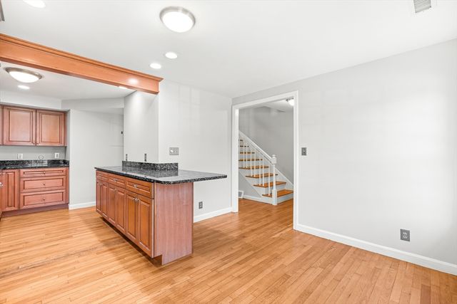 88 Jericho Rd 88, Weston, MA 02493