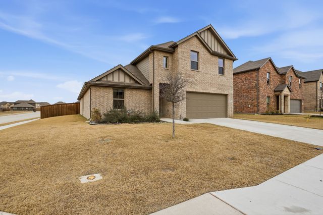 556 Hickory Ridge Drive, Van Alstyne, TX 75495