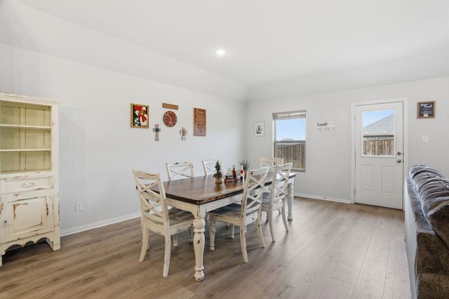 556 Hickory Ridge Drive, Van Alstyne, TX 75495