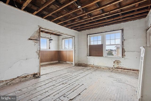 1450 W GRANGE AVE, Philadelphia, PA 19141