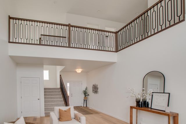 5816 James Drive W, West Fargo, ND 58078