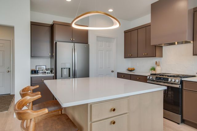 5816 James Drive W, West Fargo, ND 58078