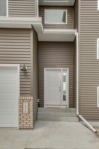 5816 James Drive W, West Fargo, ND 58078