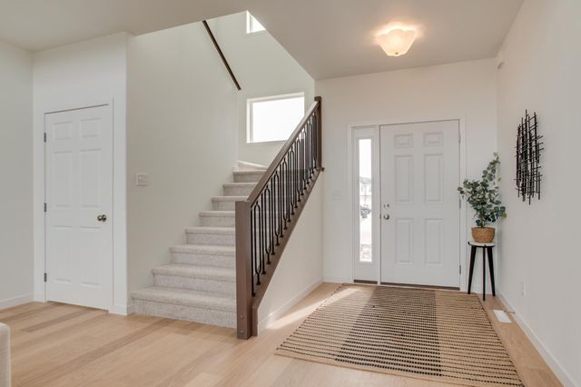 5816 James Drive W, West Fargo, ND 58078