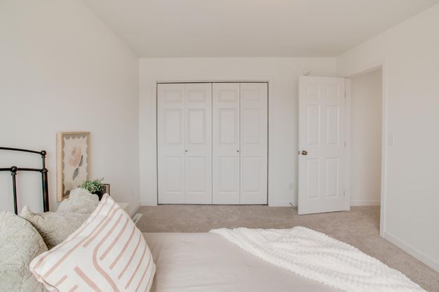 5816 James Drive W, West Fargo, ND 58078