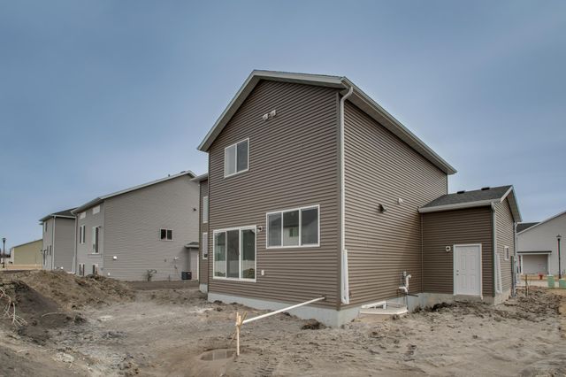 5816 James Drive W, West Fargo, ND 58078