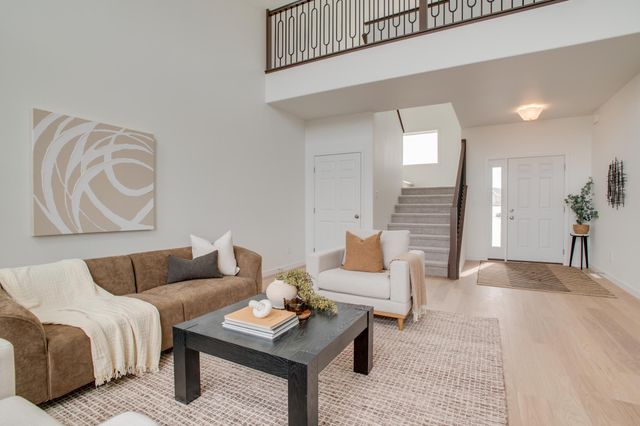 5816 James Drive W, West Fargo, ND 58078