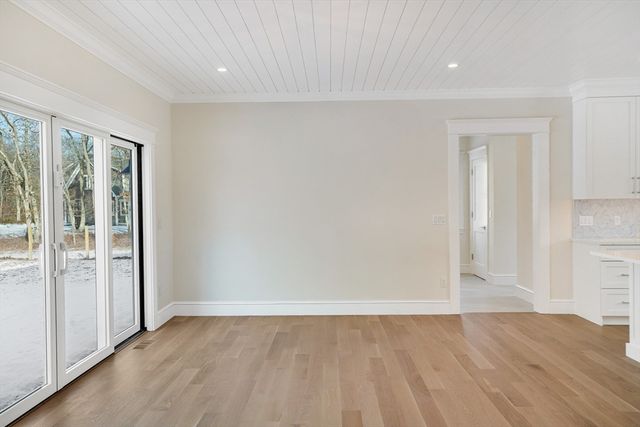 9 Marthas Way, Edgartown, MA 02539