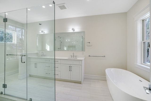 9 Marthas Way, Edgartown, MA 02539