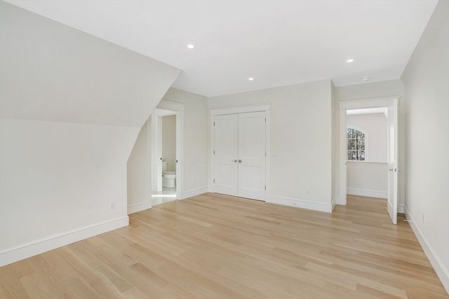 9 Marthas Way, Edgartown, MA 02539