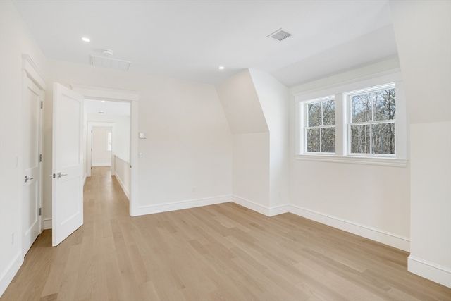 9 Marthas Way, Edgartown, MA 02539