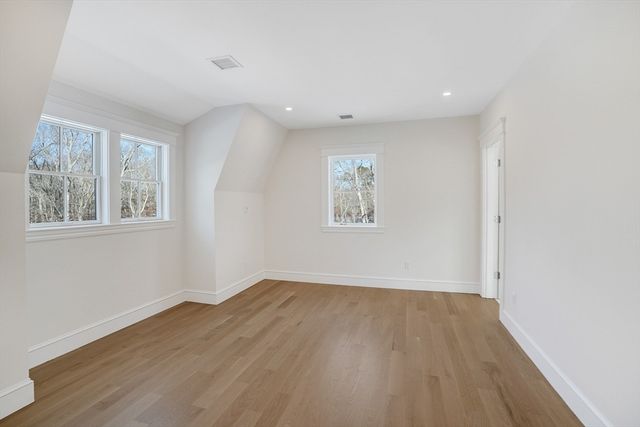 9 Marthas Way, Edgartown, MA 02539