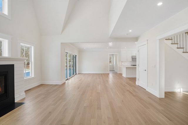 9 Marthas Way, Edgartown, MA 02539