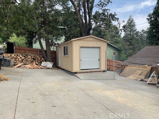 1055 Playground, Crestline, CA 92325
