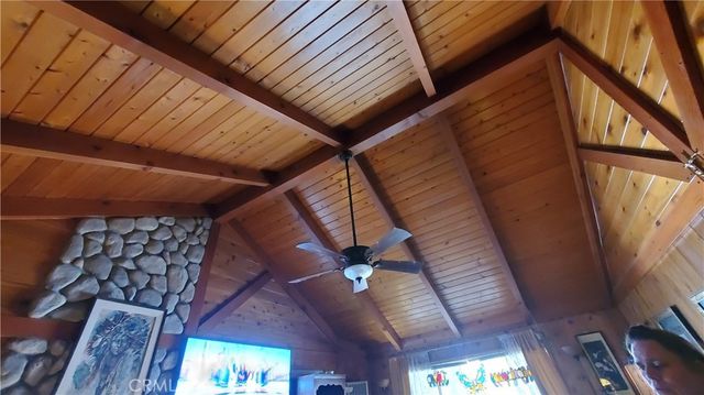 1055 Playground, Crestline, CA 92325