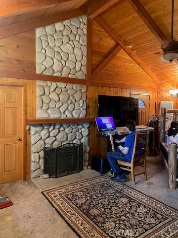 1055 Playground, Crestline, CA 92325