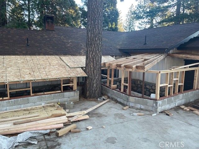 1055 Playground, Crestline, CA 92325