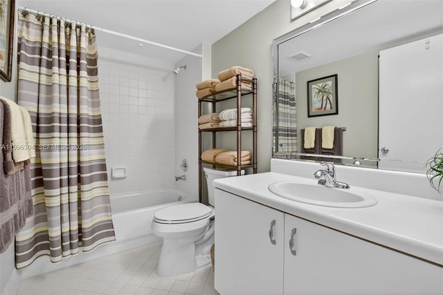 1651 SW 127th Ave 305A, Pembroke Pines, FL 33027