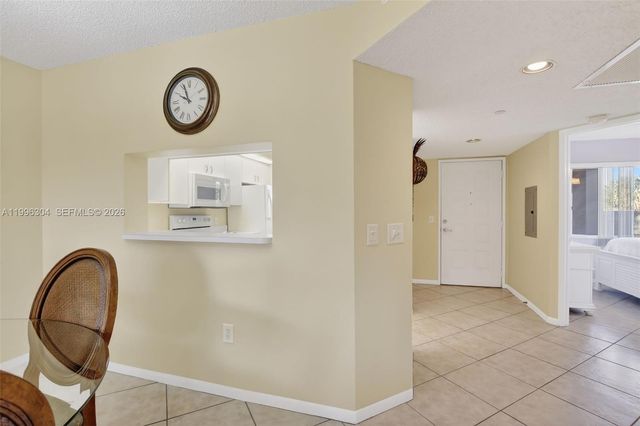 1651 SW 127th Ave 305A, Pembroke Pines, FL 33027