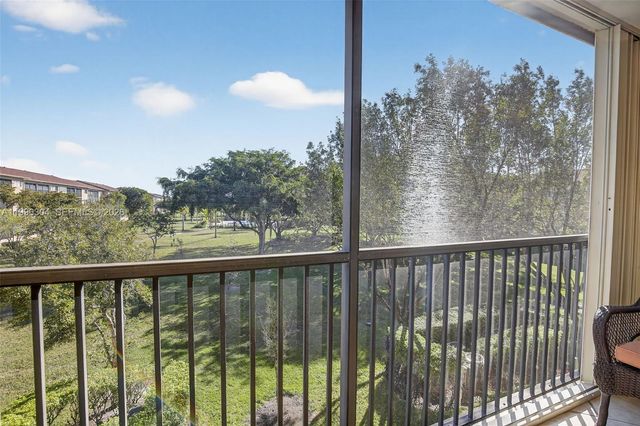 1651 SW 127th Ave 305A, Pembroke Pines, FL 33027