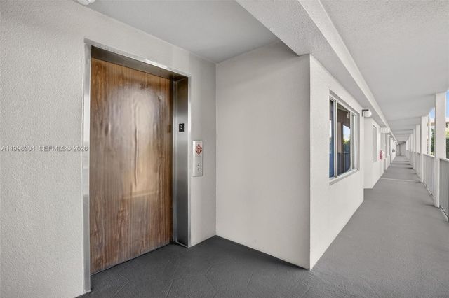 1651 SW 127th Ave 305A, Pembroke Pines, FL 33027