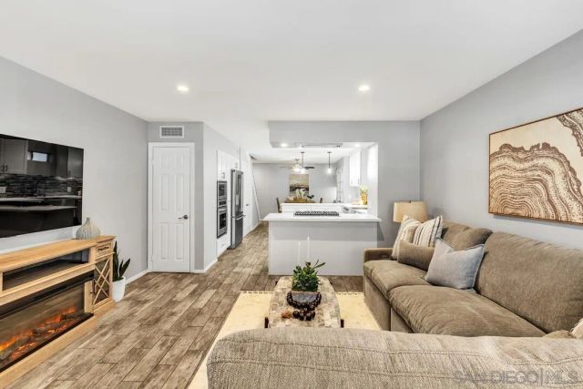 465 Orange Ave., Coronado, CA 92118