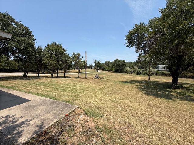 293 County Road 4773, Boyd, TX 76023