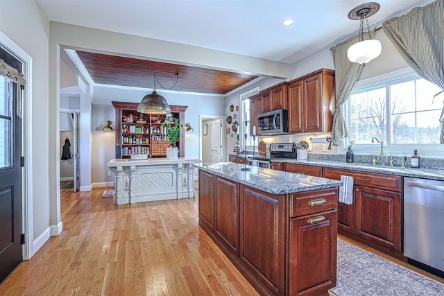 120 S Mast Street, Goffstown, NH 03045